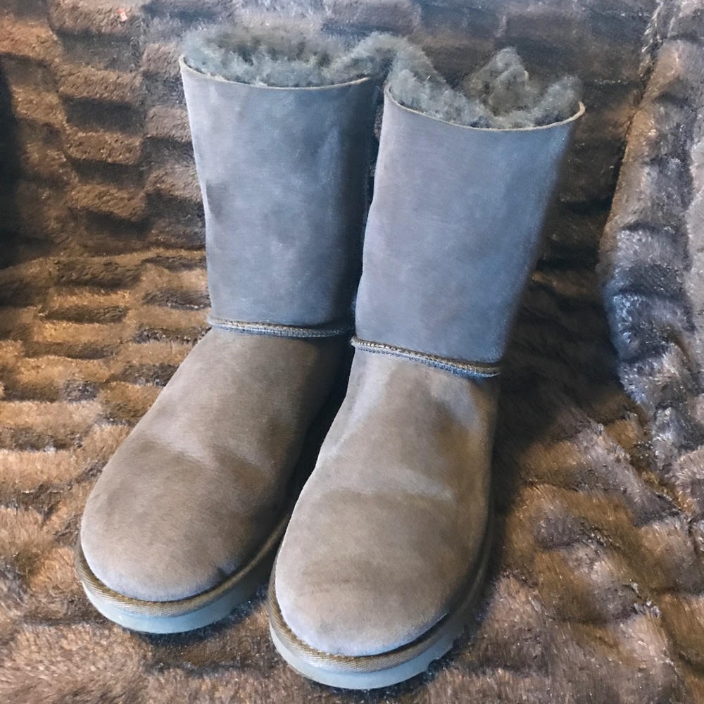 UGG boots bailey double corduroy bow SIZE 9